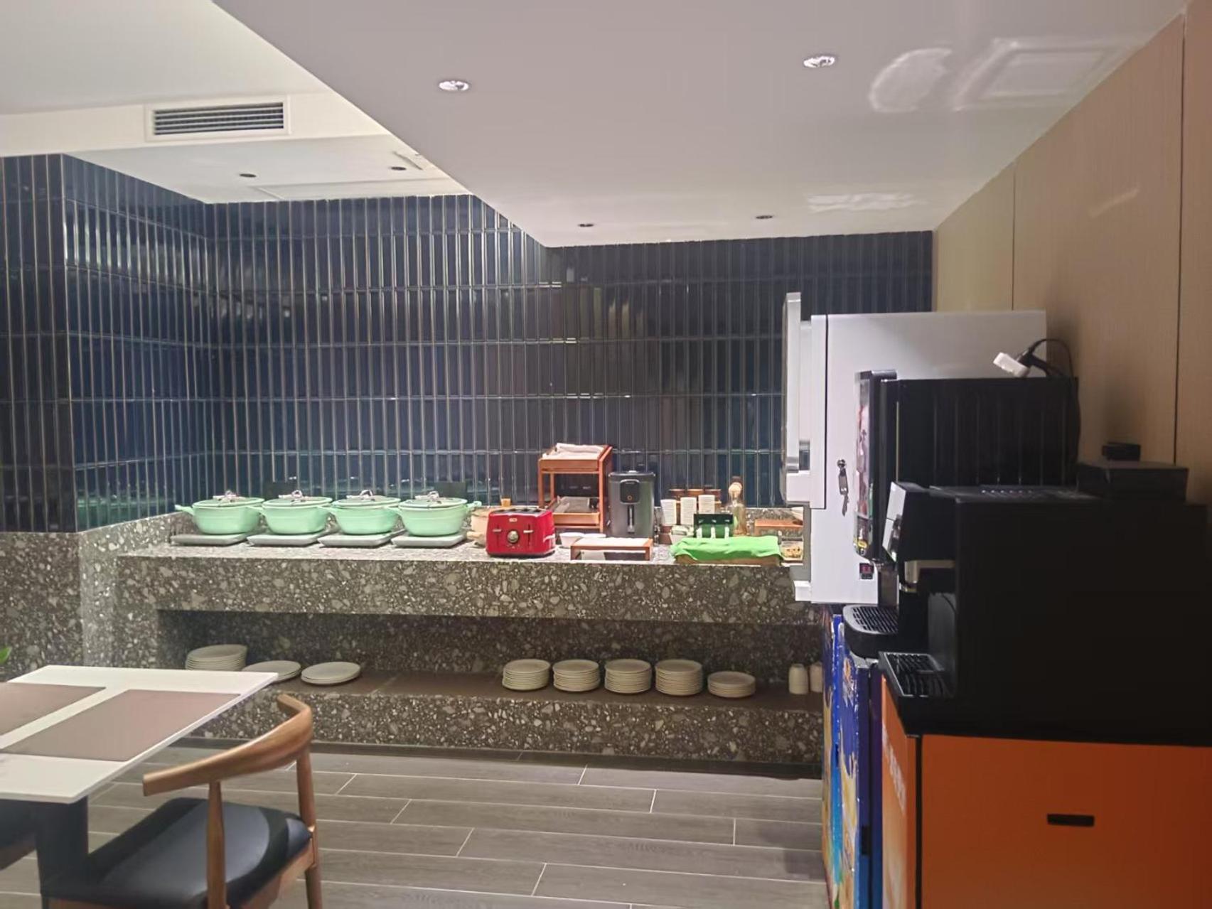 Paco Hotel Tianhe Coach Terminal Metro Satation Guangzhou-Free Shuttle Bus For Canton Fair Extérieur photo